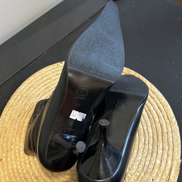 Davos Gomma Leather Pointy Unique Ankle Boot Size 37 - Picture 2 of 10